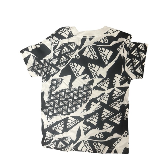 Adidas Monochrome Graphic Tee and Shorts Set Size 24 Months - Picture 3 of 7